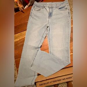 NWOT No Boundaries Jeans